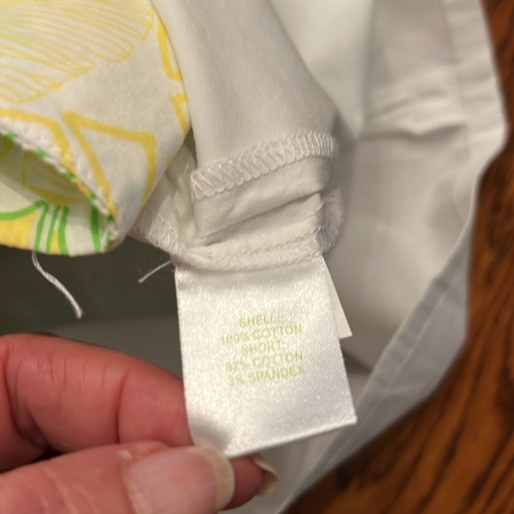Lilly Pulitzer Skort EEEUC - Picture 8 of 9
